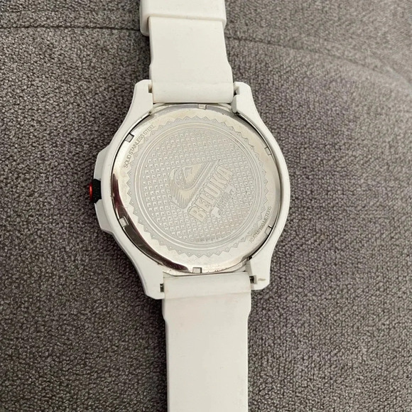 Quiksilver Beluka Silicone Oversized Analog Watch - Picture 3 of 4